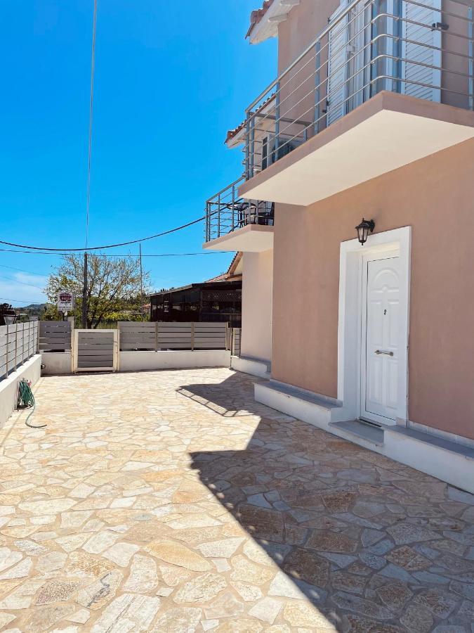 Angelos Appartement *